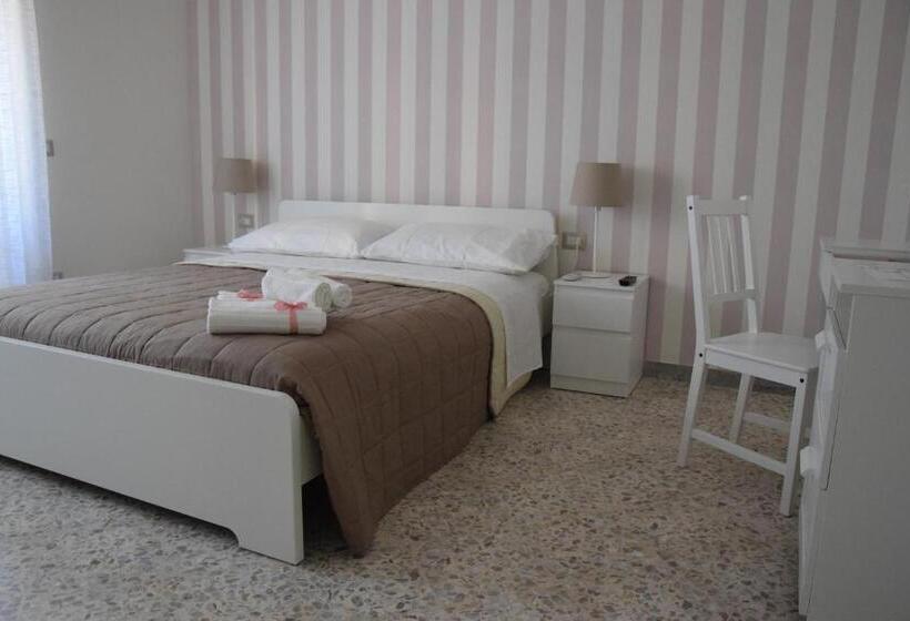 اتاق استاندارد چهار تخته, San Lorenzo