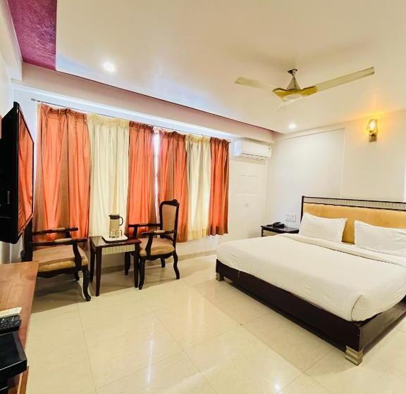 Президентский Люкс, Metro Hotel Nathdwara , 500mtr 10min Walking From Shreenathji Temple