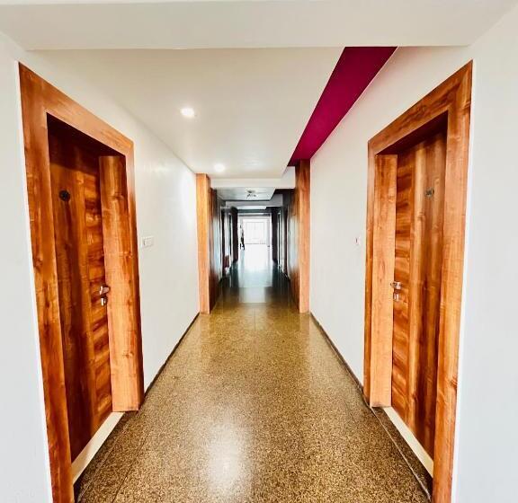 Президентский Люкс, Metro Hotel Nathdwara , 500mtr 10min Walking From Shreenathji Temple