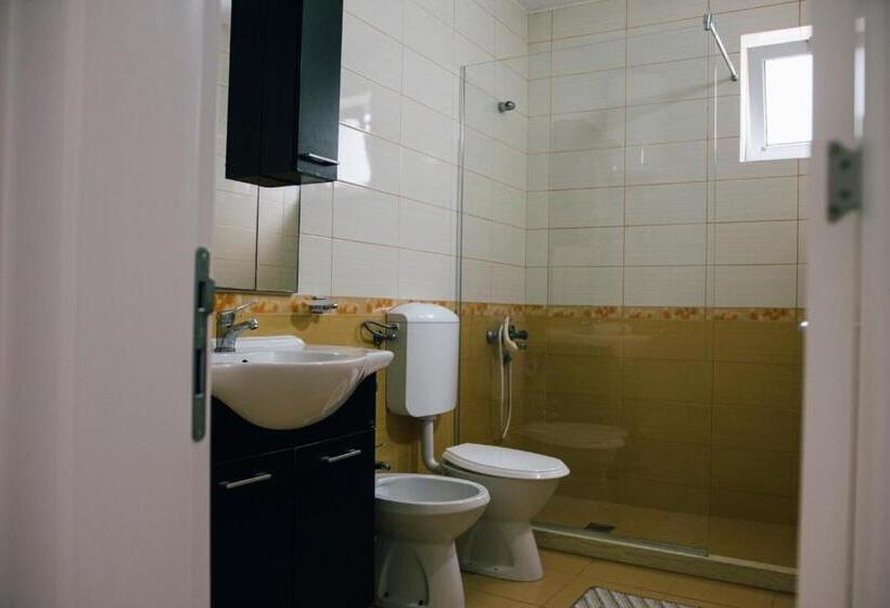 آپارتمان 1 خوابه با بالکن و چشم‌انداز دریا, Premium Apartments