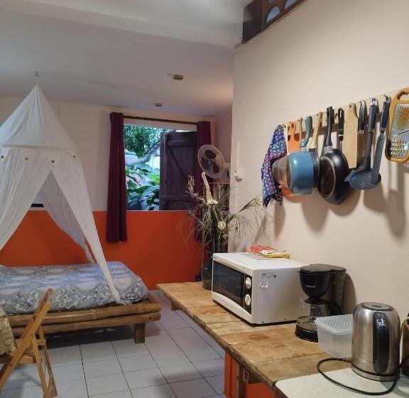 اتاق خانوادگی, Tikazalou Eco Hostel