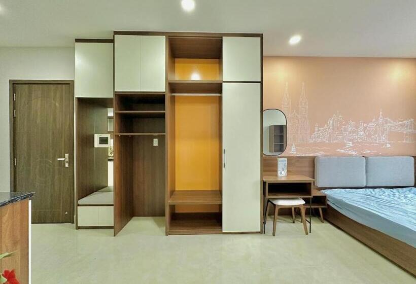 استودیو استاندارد با بالکن, Scove Home The Air Building