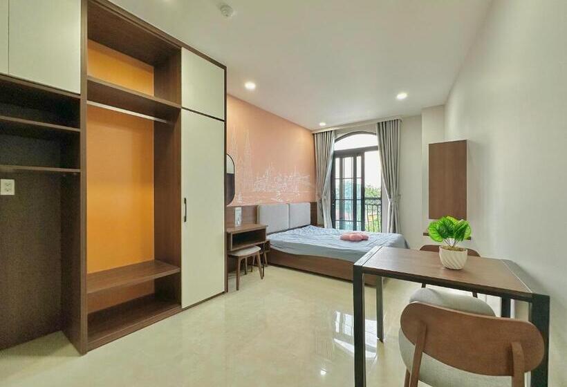 استودیو استاندارد با بالکن, Scove Home The Air Building