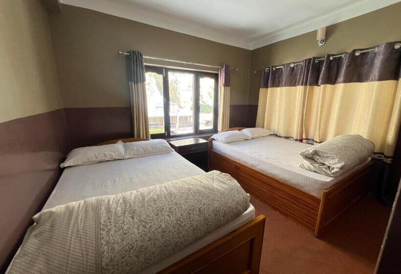 اتاق استاندارد با چشم‌انداز, New Neeru Guest House