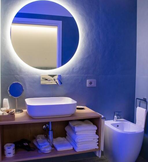 اتاق استاندارد سه نفره, Papavero Giallo B&b