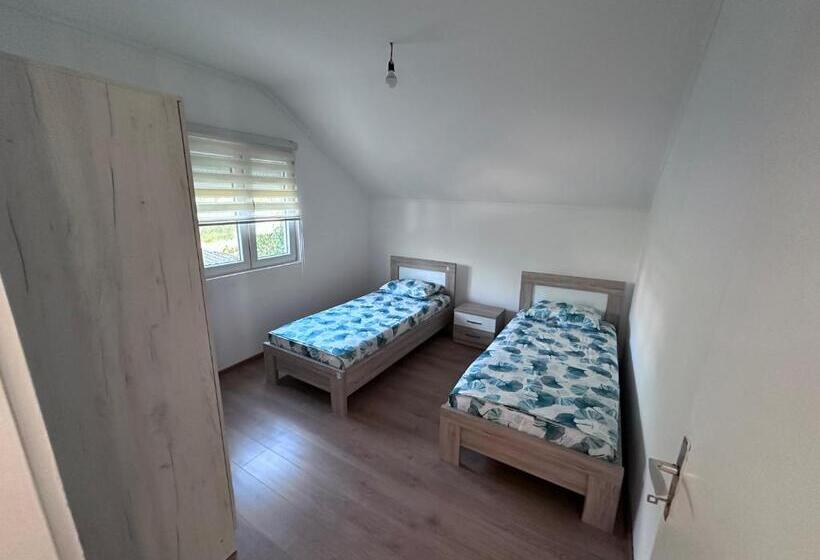 اتاق خانوادگی, Apartman Bjelisi