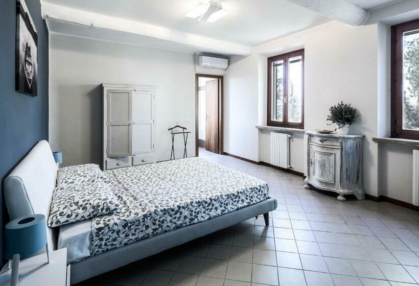 デラックスルーム, Cascina La Goliarda