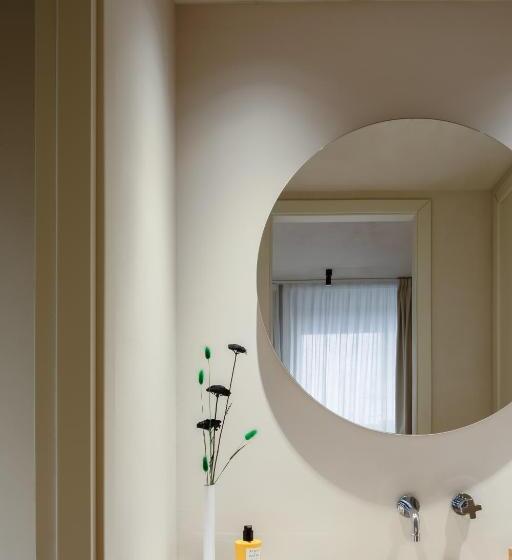 اتاق استاندارد, C10 Boutique