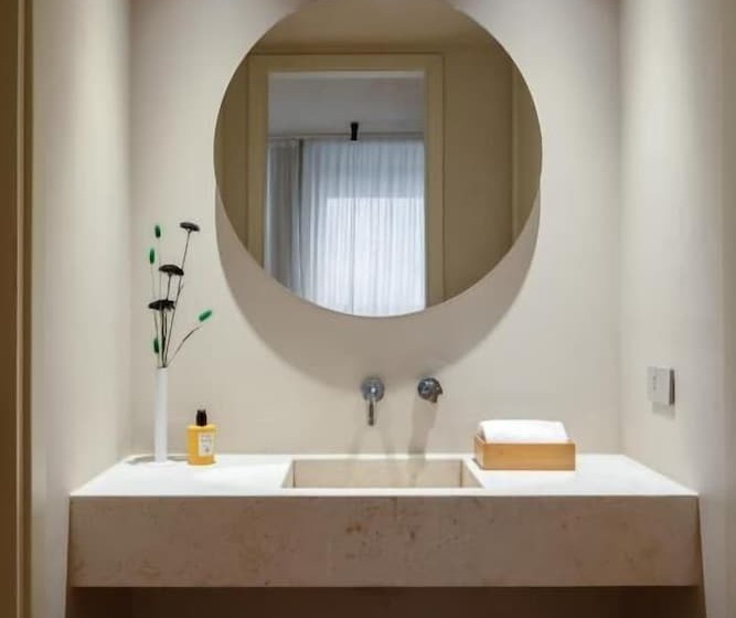 اتاق لوکس, C10 Boutique