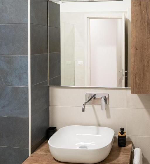 Quarto Triplo Estandar, Casa Pemogi