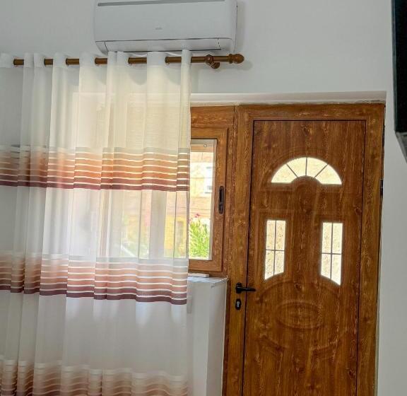 اتاق استاندارد, Eleonora Guest House