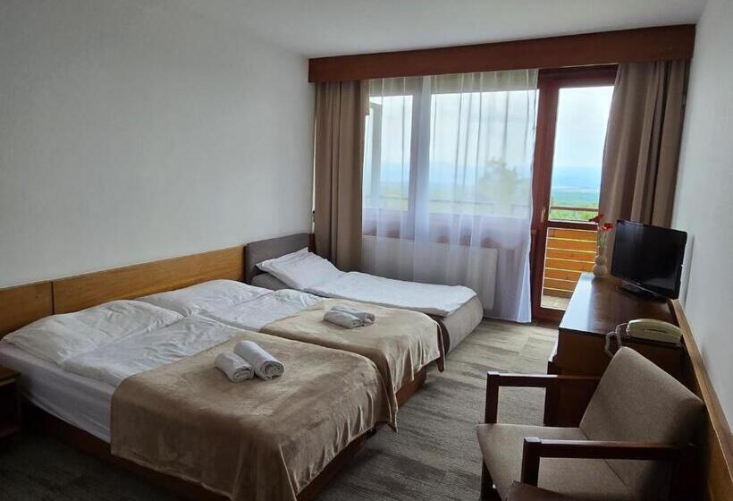 스탠다드 트리플 발코니 룸, Atlas Hotel Tatry