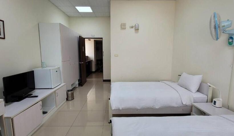 اتاق استاندارد با تراس, Hello Inn 哈囉行旅屏東館