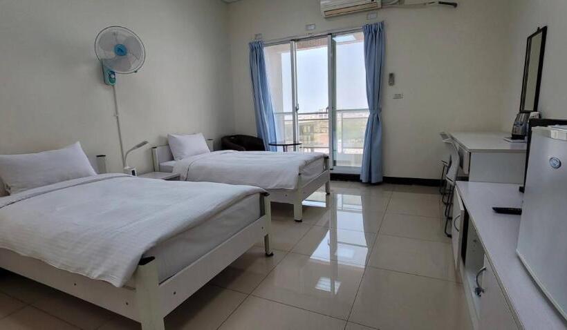اتاق استاندارد با تراس, Hello Inn 哈囉行旅屏東館