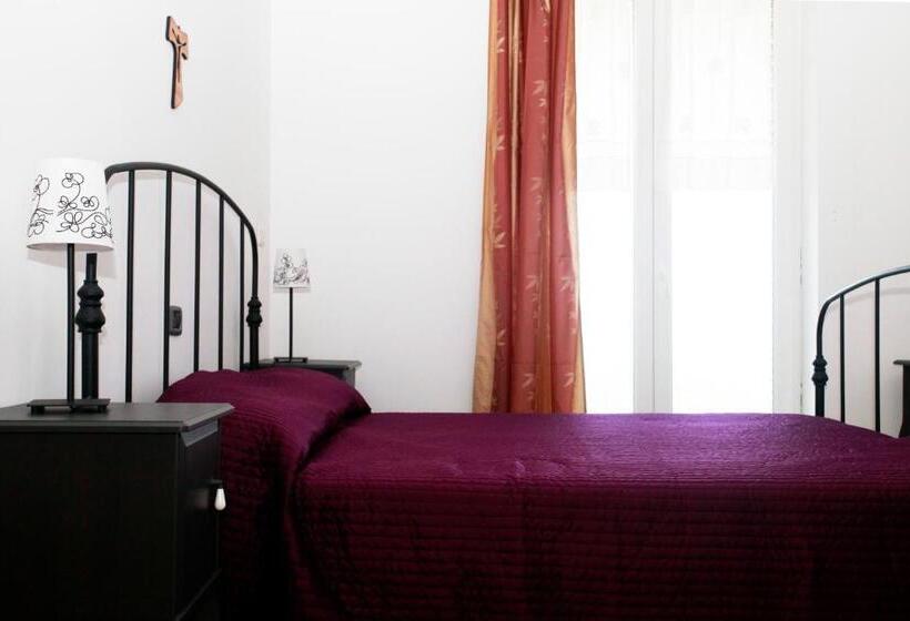 Апартаменты 2 Спальни с Балконом, Apartment Lake Maggiore   Italia