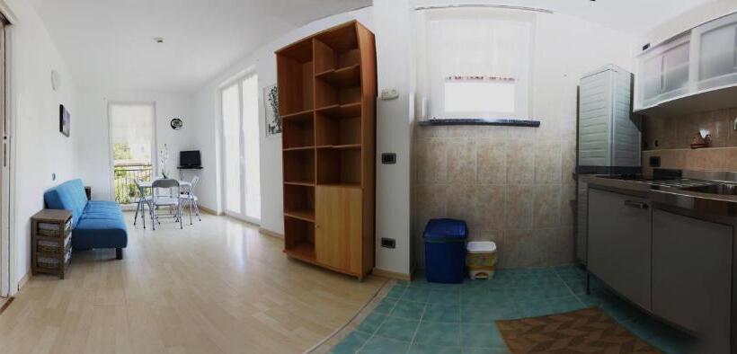 Апартаменты 2 Спальни с Балконом, Apartment Lake Maggiore   Italia