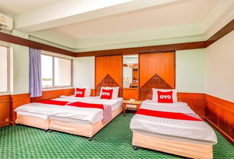 Трехместный Номер Deluxe, Oyo 441 Grand Thara