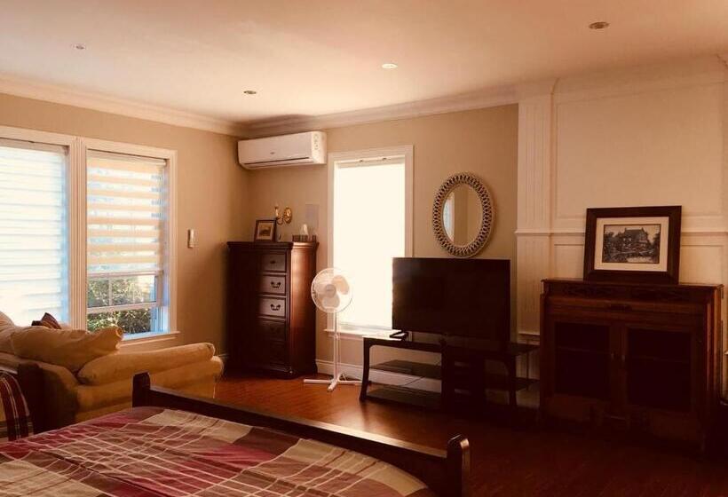 オーシャンビューデラックスルーム, Seaview White House