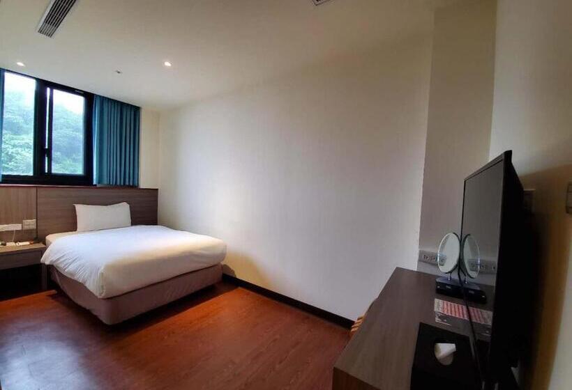 اتاق استاندارد یک نفره, Chiilih Hotel  Su Ao