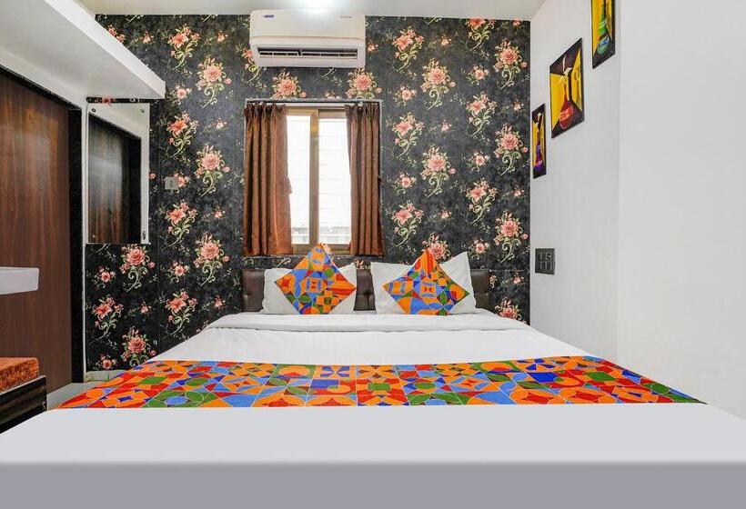 Quarto Deluxe, Fabhotel The Regal Inn