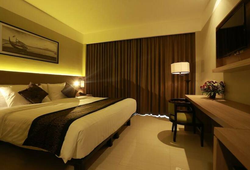Номер Deluxe Вид на Бассейн, él Hotel Royale Banyuwangi
