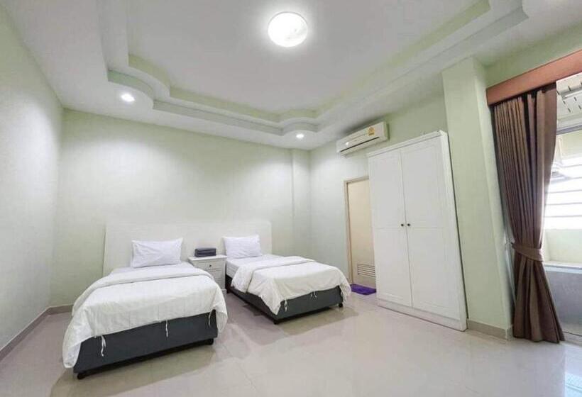 Апартаменты 1 Спальня, Grand Charoonrat Apartment