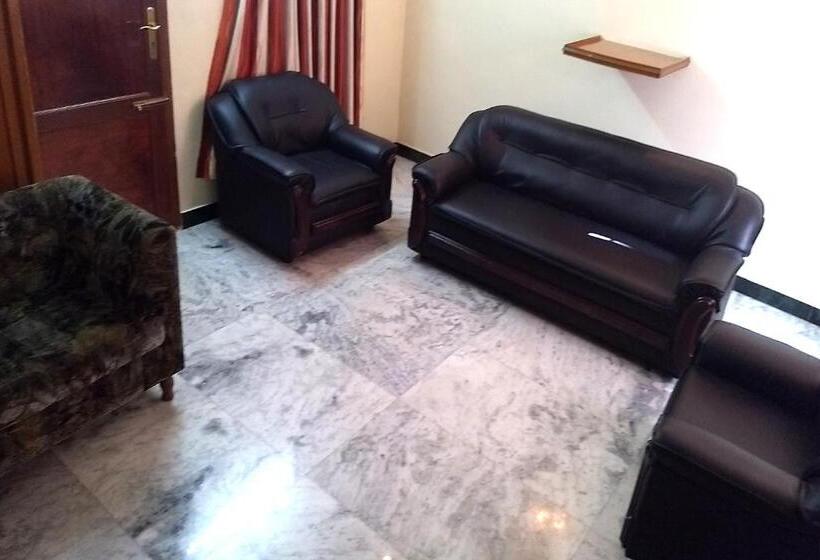 Suite, Ganga Palace