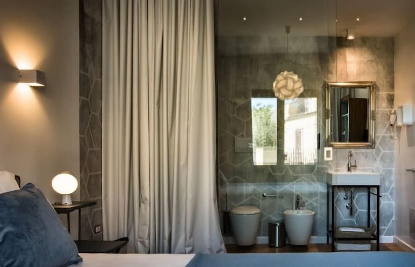 اتاق راحتی, Teku Sardinia Boutique