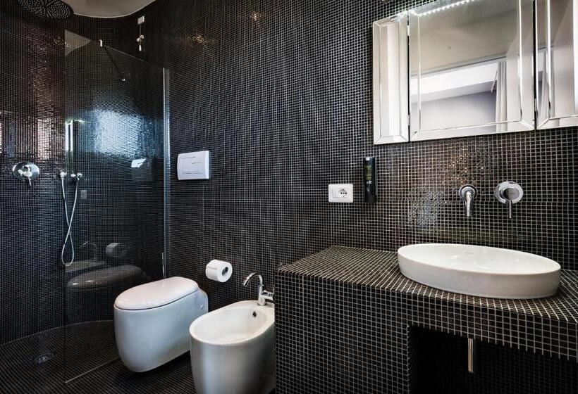 اتاق کلاسیک, Teku Sardinia Boutique