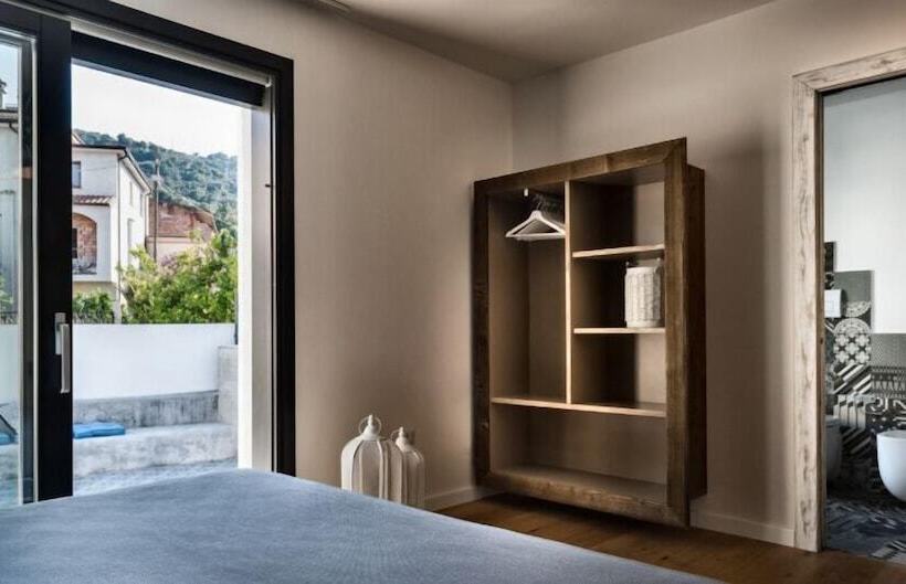 اتاق سوپریور با چشم‌انداز باغ, Teku Sardinia Boutique