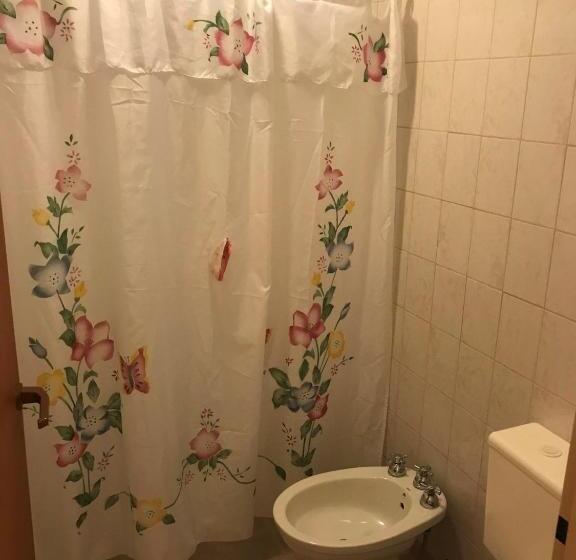 Трехместный Номер Базовый, Apart Eva Luna Departamentos Y Habitaciones Con Baño Privado