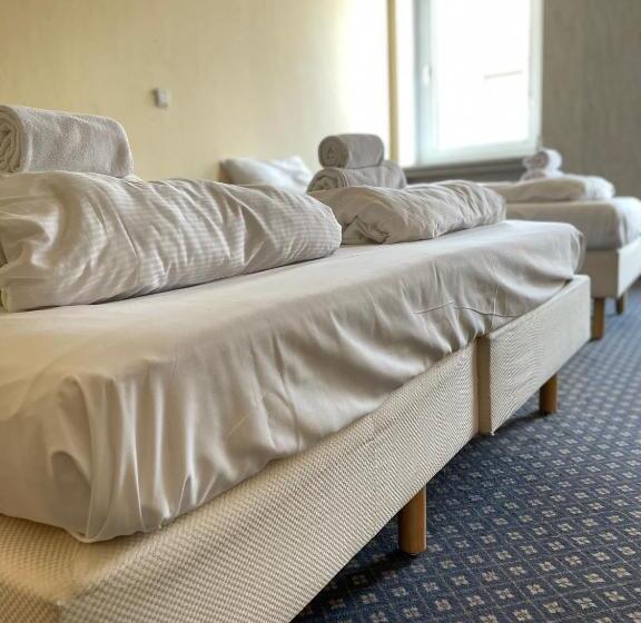 스탠다드 트리플 룸, Tabor Rooms
