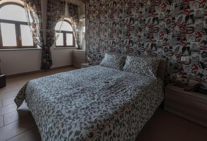 Полулюкс, Tenuta Ferrara