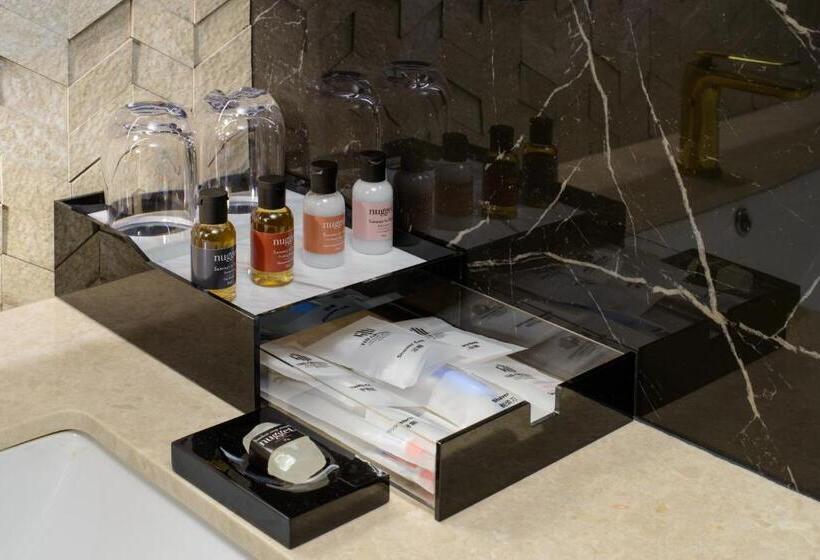 اتاق لوکس, The Granite Luxury