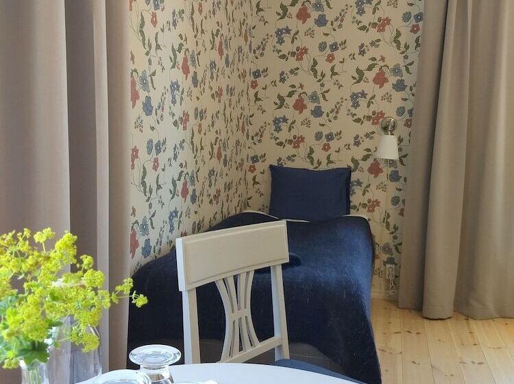 Семейный Номер Совместный Санузел, Polhem Bed & Breakfast