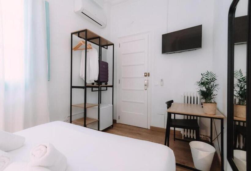 اتاق استاندارد با سرویس بهداشتی مشترک, Concept Rooms