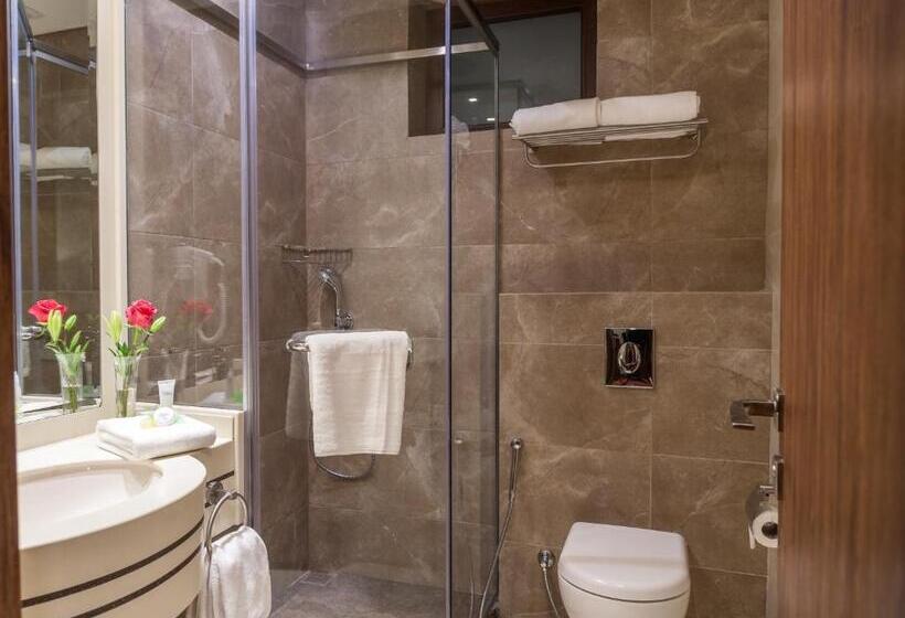 اتاق لوکس با تخت بزرگ, Gerasa