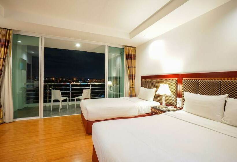 اتاق سوپریور, Jomtien Hisotel