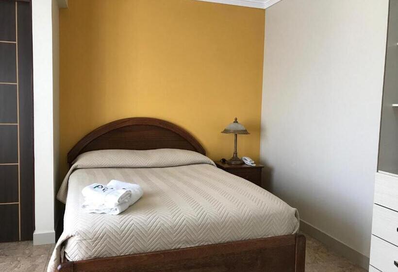 اتاق استاندارد, Briston