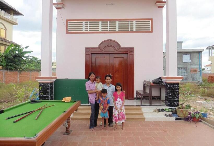 اتاق خانوادگی, Sunrise Villa