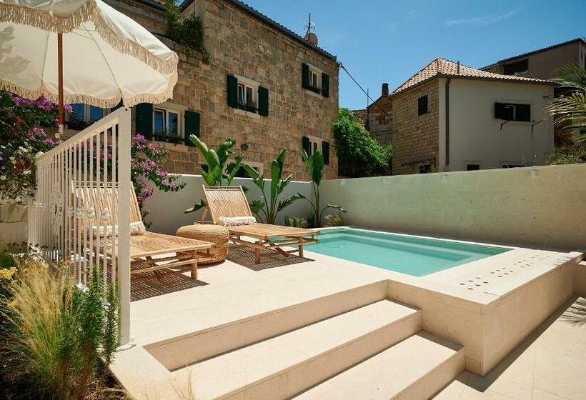 اتاق استاندارد, Ibella Luxury Rooms