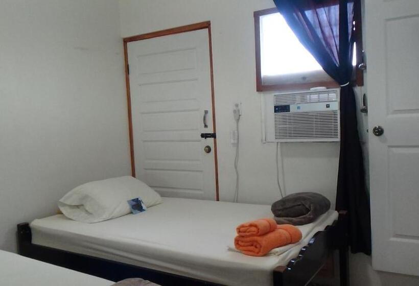 اتاق استاندارد سه نفره, Hacienda Tropical Guest House