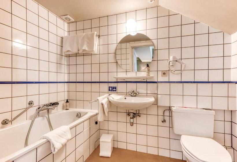 Номер Стандарт, Hôtel Le Cor De Chasse