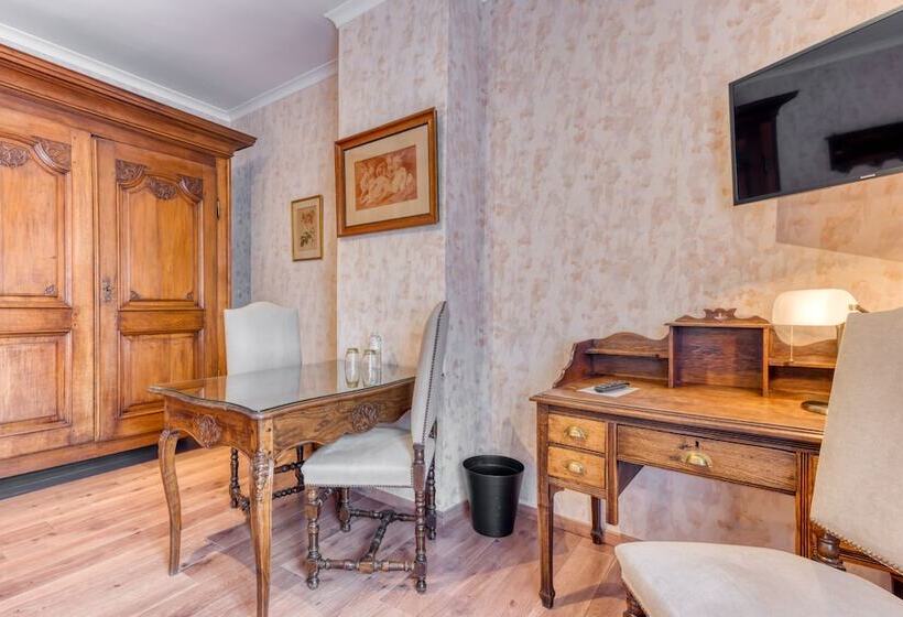 Номер Стандарт, Hôtel Le Cor De Chasse