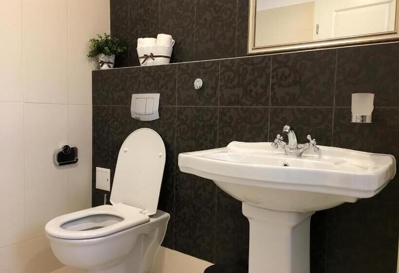 Quarto Deluxe, Family Hotel Agoncev