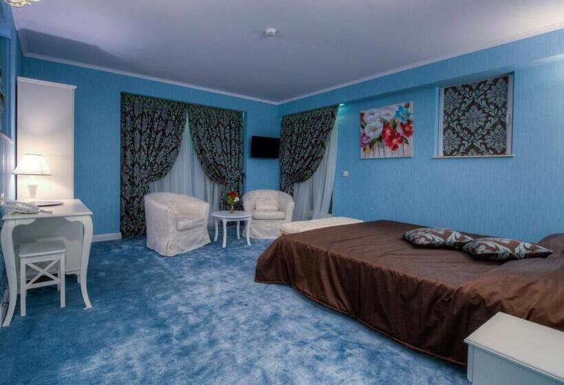 Quarto Deluxe, Family Hotel Agoncev