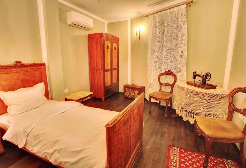Quarto Superior Quádruplo, Evmolpia