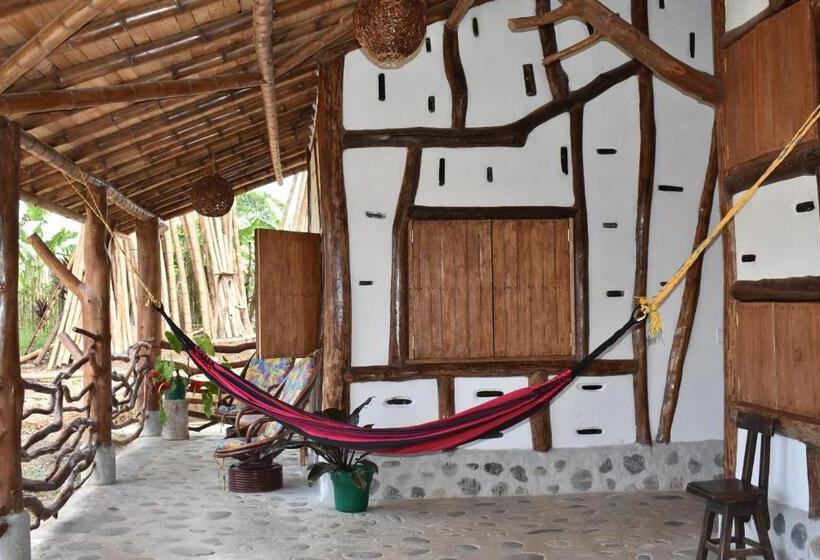 اتاق استاندارد سه نفره, La Casa De Francois