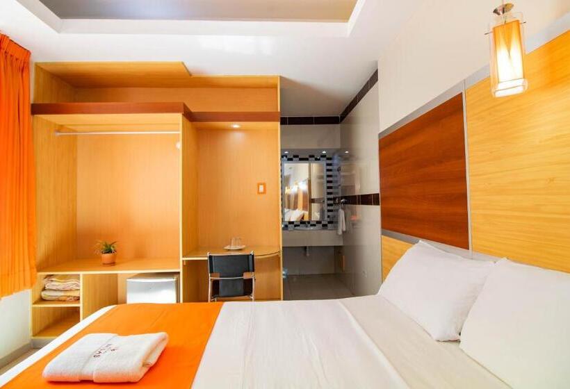 Quarto Triplo Deluxe, Nilas