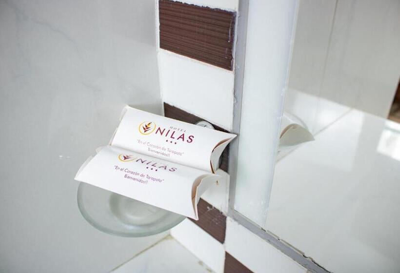 Quarto Familiar Deluxe, Nilas